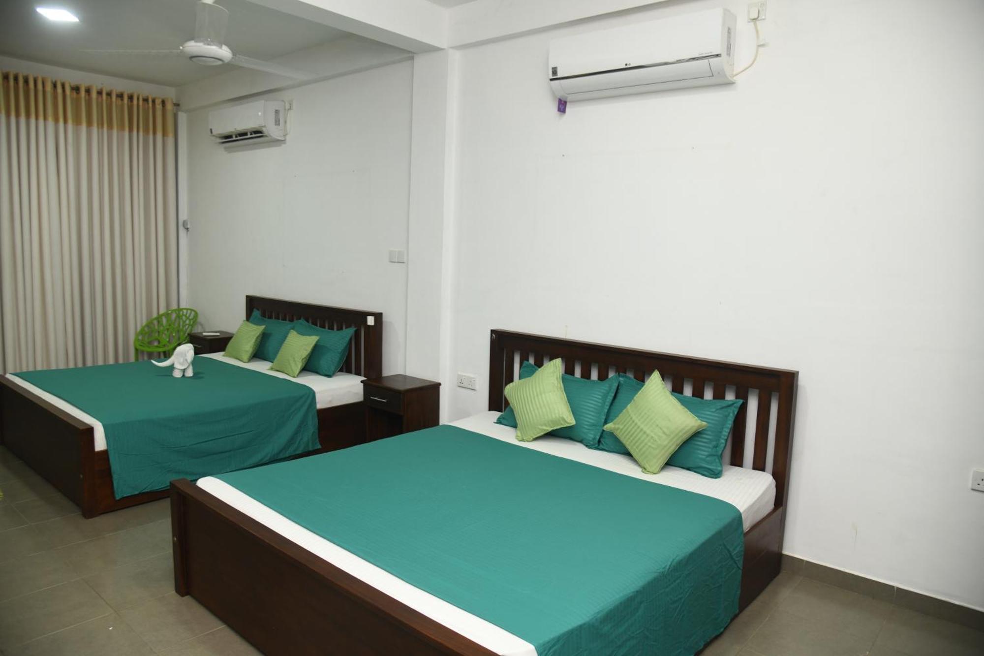 Wild Park Safari Home Stay Udawalawe Exterior foto