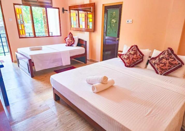 Wild Park Safari Home Stay Udawalawe Exterior foto